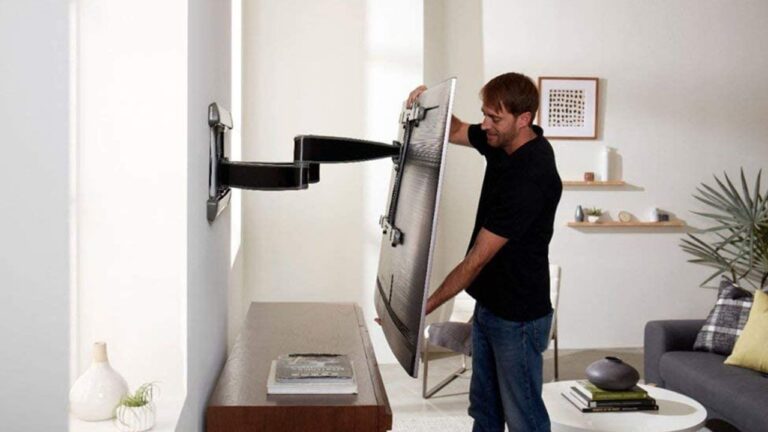 Full-Motion _ Swivel Mount